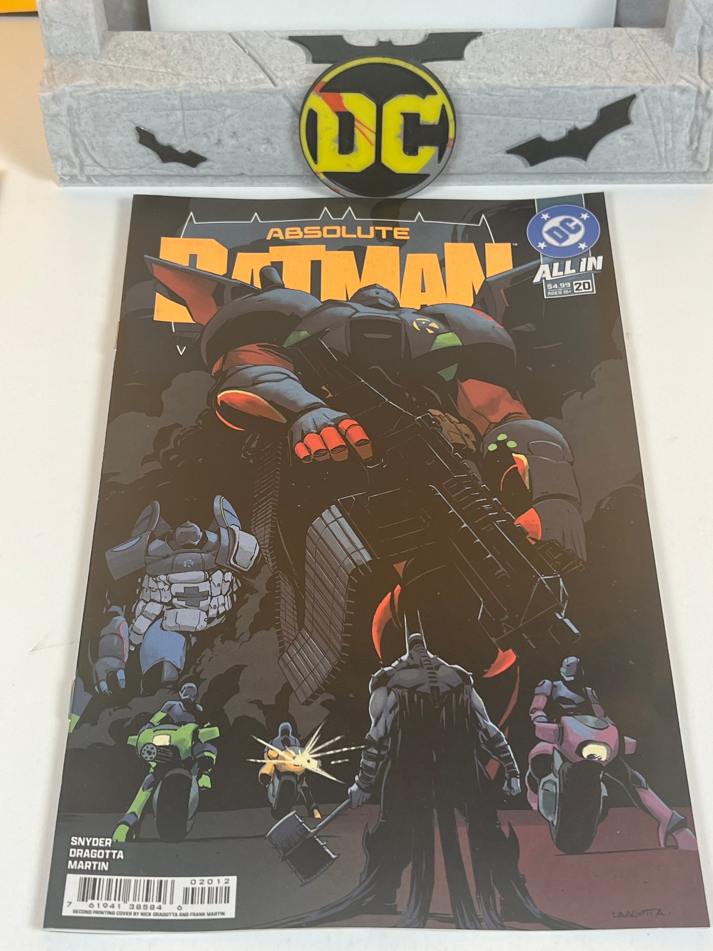 Absolute Batman #20 CVR A Dragotta 2nd Print — Robin Bots Variant (DC Comics)